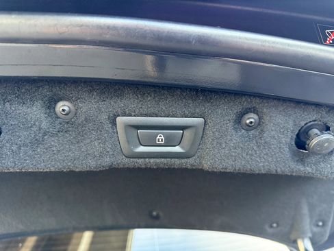 Used 2014 BMW 640i Coupe image 19