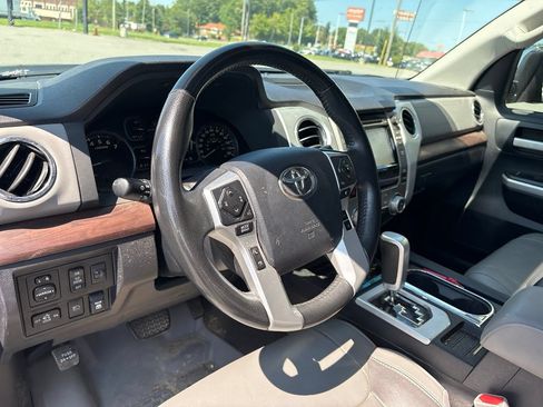 Used 2019 Toyota Tundra Limited AWD/4WD image 4