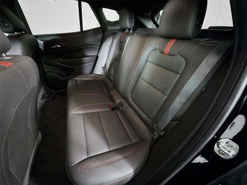 Used 2025 Chevrolet Trax RS w/ Driver Confidence Package image 21