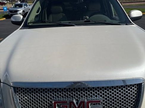 Used 2014 GMC Yukon Denali AWD/4WD image 5
