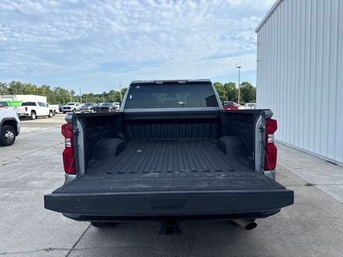 Used 2024 Chevrolet Silverado 2500 Custom w/ Custom Value Package AWD/4WD image 9