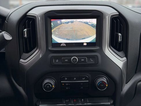 Used 2021 Chevrolet Silverado 2500 Custom w/ Custom Value Package image 13