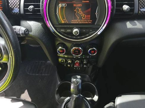 Used 2017 MINI Cooper S image 17