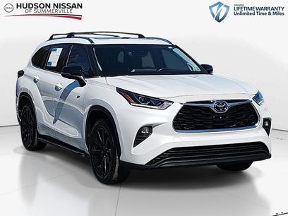 Used 2023 Toyota Highlander Limited