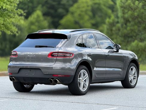 Used 2018 Porsche Macan S AWD/4WD image 11