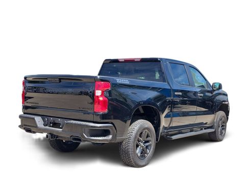 Used 2022 Chevrolet Silverado 1500 Custom Trail Boss w/ Midnight Edition AWD/4WD image 3