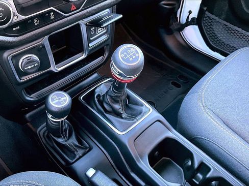 Certified 2024 Jeep Wrangler Sport image 27