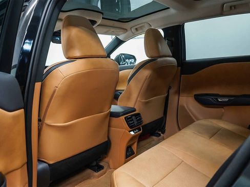 Used 2025 Lexus RZ 300e image 19