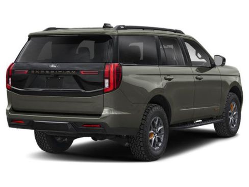 Used 2025 Ford Expedition Tremor AWD/4WD image 2