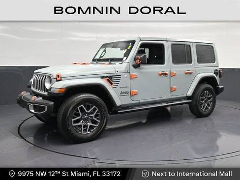 Used 2024 Jeep Wrangler Unlimited Sahara w/ Safety Group AWD/4WD image 1