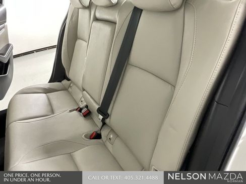 Used 2025 MAZDA MAZDA3 s image 26