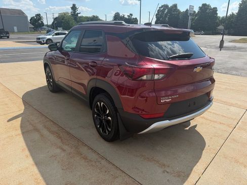 Used 2022 Chevrolet TrailBlazer LT w/ Convenience Package FWD image 5