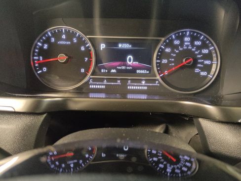 Used 2022 Kia Sorento LX FWD image 23