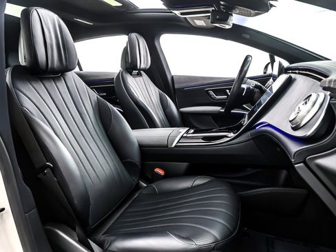 Used 2022 Mercedes-Benz EQS 450+ Sedan image 8