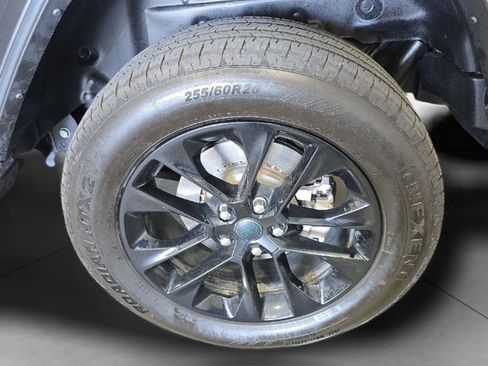 Used 2025 Jeep Wrangler Unlimited Sahara AWD/4WD image 22