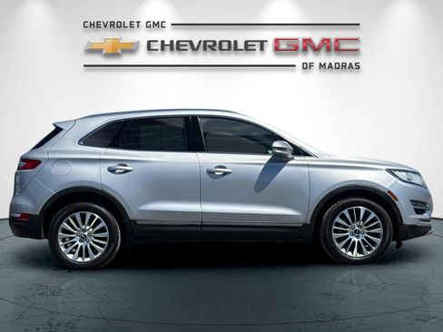 Used 2018 Lincoln MKC Reserve w/ Lincoln MKC Climate Package AWD/4WD image 2