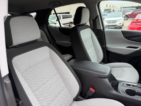 Used 2023 Chevrolet Equinox LS w/ LS Convenience Package FWD image 26