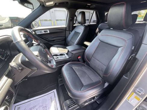Used 2023 Ford Explorer ST-Line w/ Class IV Trailer Tow Package AWD/4WD image 12