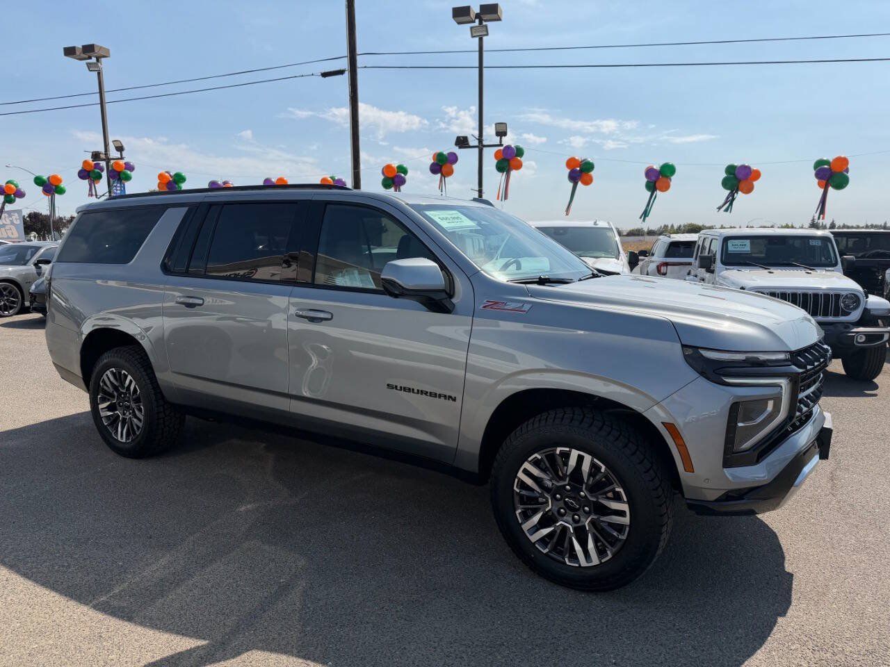 Used 2025 Chevrolet Suburban Z71 AWD/4WD image 5