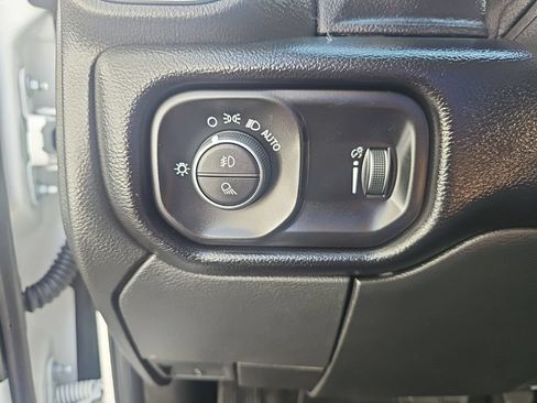 Used 2025 RAM 2500 Big Horn AWD/4WD image 22