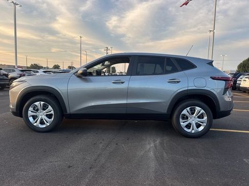 New 2026 Chevrolet Trax LS w/ Driver Confidence Package FWD image 3