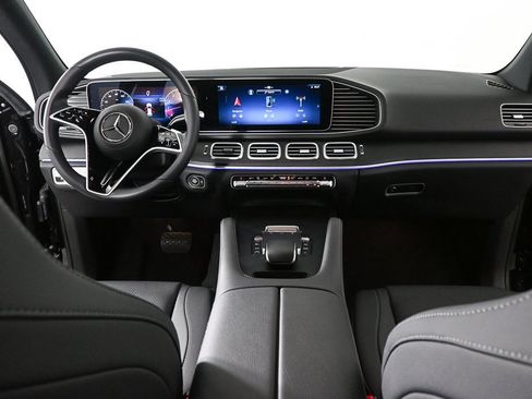 Certified 2025 Mercedes-Benz GLE 450 4MATIC image 17