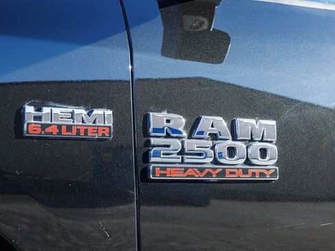 Used 2018 RAM 2500 Tradesman w/ Chrome Appearance Group image 35