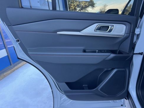 New 2026 Ford Explorer Active image 11