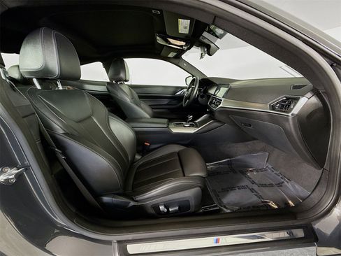 Certified 2022 BMW 430i Coupe w/ M Sport Package image 29