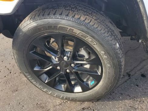 Certified 2022 Jeep Wrangler Unlimited Sahara w/ Cold Weather Group image 3