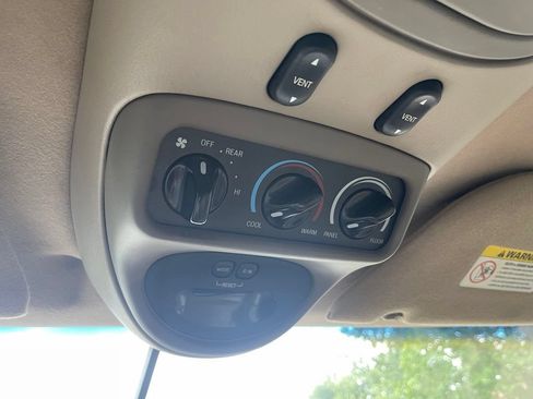 Used 2002 Ford Excursion Limited AWD/4WD image 12
