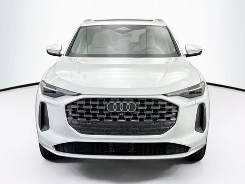Certified 2025 Audi Q5 Premium Plus w/ Premium Plus AWD/4WD image 3