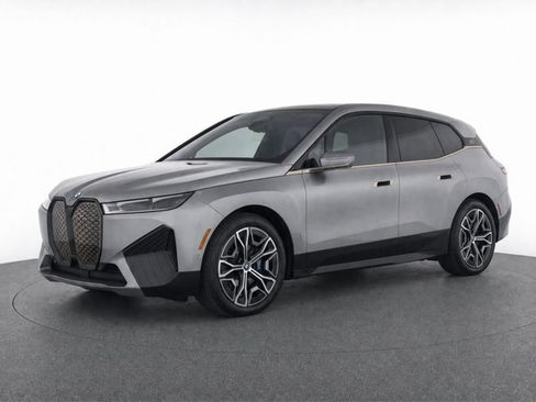 Used 2024 BMW iX xDrive50 w/ Premium Package AWD/4WD image 2
