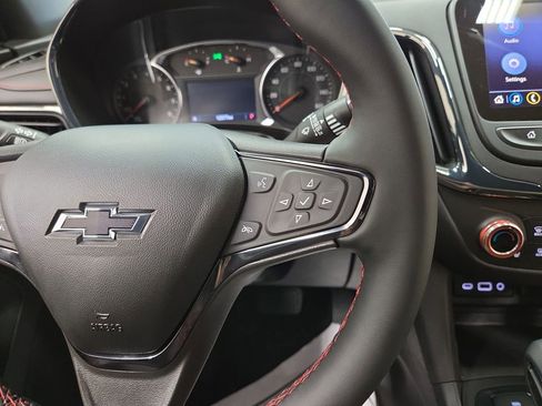 Used 2024 Chevrolet Equinox RS AWD/4WD image 18