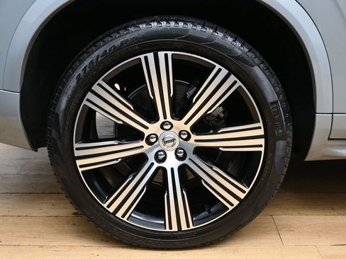 Used 2024 Volvo XC90 T8 Plus AWD/4WD image 14