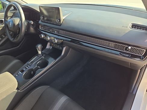 Certified 2024 Honda Civic Sport image 32