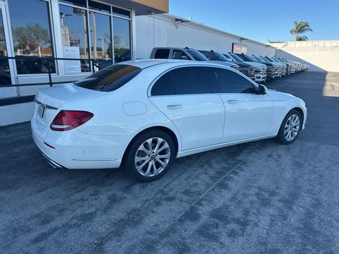 Used 2018 Mercedes-Benz E 300 image 9