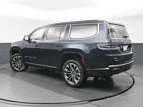 Used 2023 Jeep Grand Wagoneer Series III AWD/4WD image 5