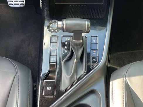 Used 2023 Kia Niro EX Touring FWD image 27