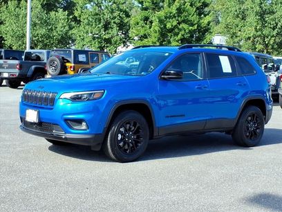 Used 2023 Jeep Cherokee Altitude Lux