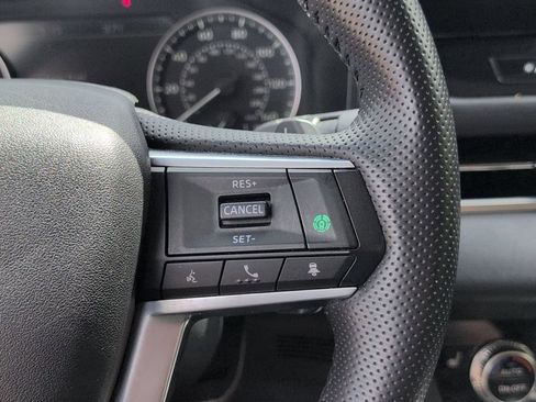 Used 2025 Mitsubishi Outlander SE FWD image 22