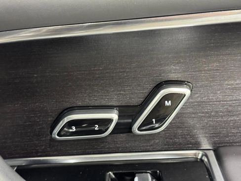 Used 2023 Land Rover Range Rover SE image 21