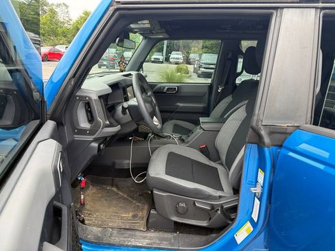 Used 2023 Ford Bronco 4-Door w/ Sasquatch Package AWD/4WD image 6