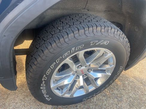 Used 2020 GMC Sierra 1500 SLT w/ SLT Premium Plus Package AWD/4WD image 24