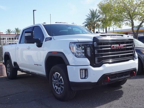 Used 2023 GMC Sierra 3500 AT4 w/ AT4 Preferred Package AWD/4WD image 3