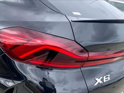 Used 2026 BMW X6 xDrive40i w/ Climate Comfort Package image 29
