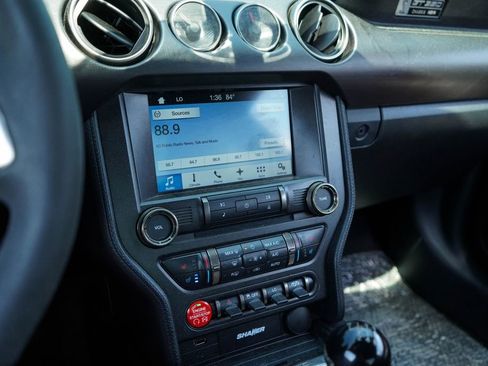 Used 2017 Ford Mustang Shelby GT350 RWD image 8