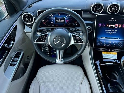 Certified 2023 Mercedes-Benz GLC 300 image 18