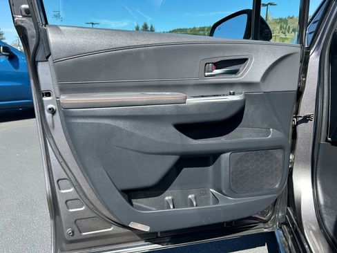 Used 2021 Toyota Sienna XSE w/ XSE Plus Package FWD image 23