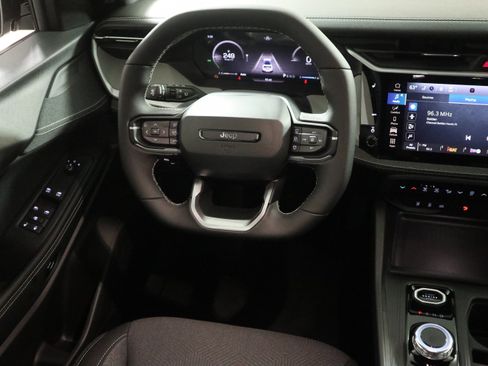 New 2026 Jeep Cherokee Laredo image 16